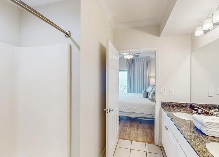 Gulf View With Amenities Scenic Balcony Open Layout W&d & Ac Holiday home Gulf Shores